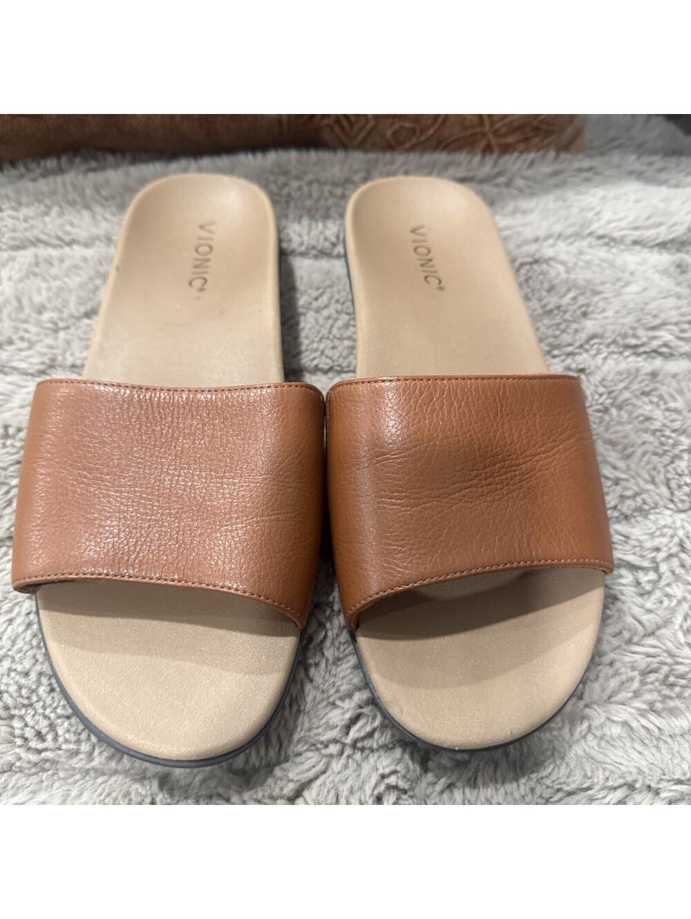 Vionic Val Slide Sandal. Brown  Leather, Orthotic Foot Bed Size 7